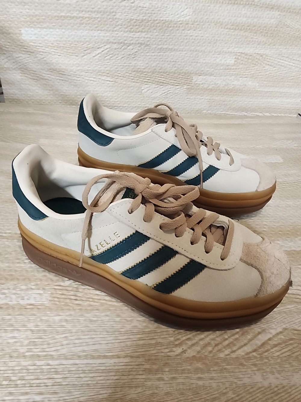 adidas Gazelle Bold Cream Green Sneakers Size 6